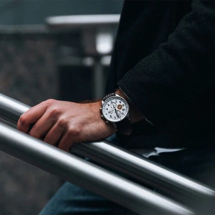 AVI-8 Hawker Hurricane Classic Chronograph Classic White Dial Quartz AV-4011-01 herreur