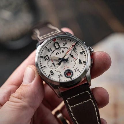 AVI-8 Spitfire Lock Chronograph Aircraft White Dial Quartz AV-4089-05 herreur