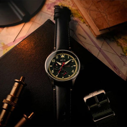 AVI-8 Hawker Hurricane Mckellar Dual Time Gothic Green Dial Quartz AV-4101-0A herreur med ekstra rem