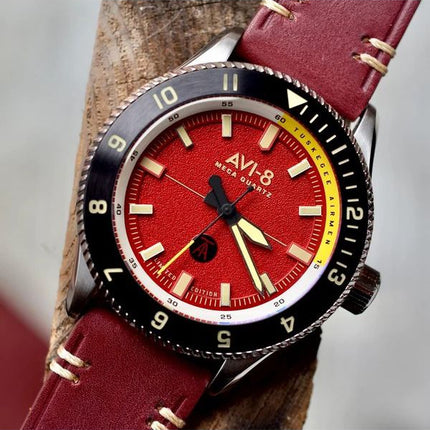 AVI-8 Flyboy Tuskegee Airmen Limited Edition Ramitelli Red Dial Quartz AV-4103-04 herreur med ekstra rem
