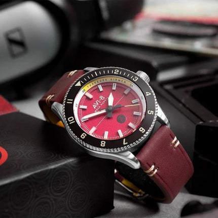 AVI-8 Flyboy Tuskegee Airmen Limited Edition Ramitelli Red Dial Quartz AV-4103-04 herreur med ekstra rem