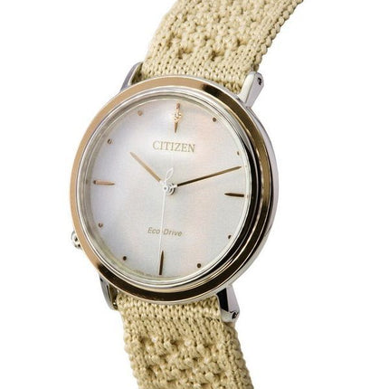 Citizen L Ambiluna Diamond Accent Beige Urskive Eco-Drive EM1006-40A dameur med ekstra mesh-armbånd